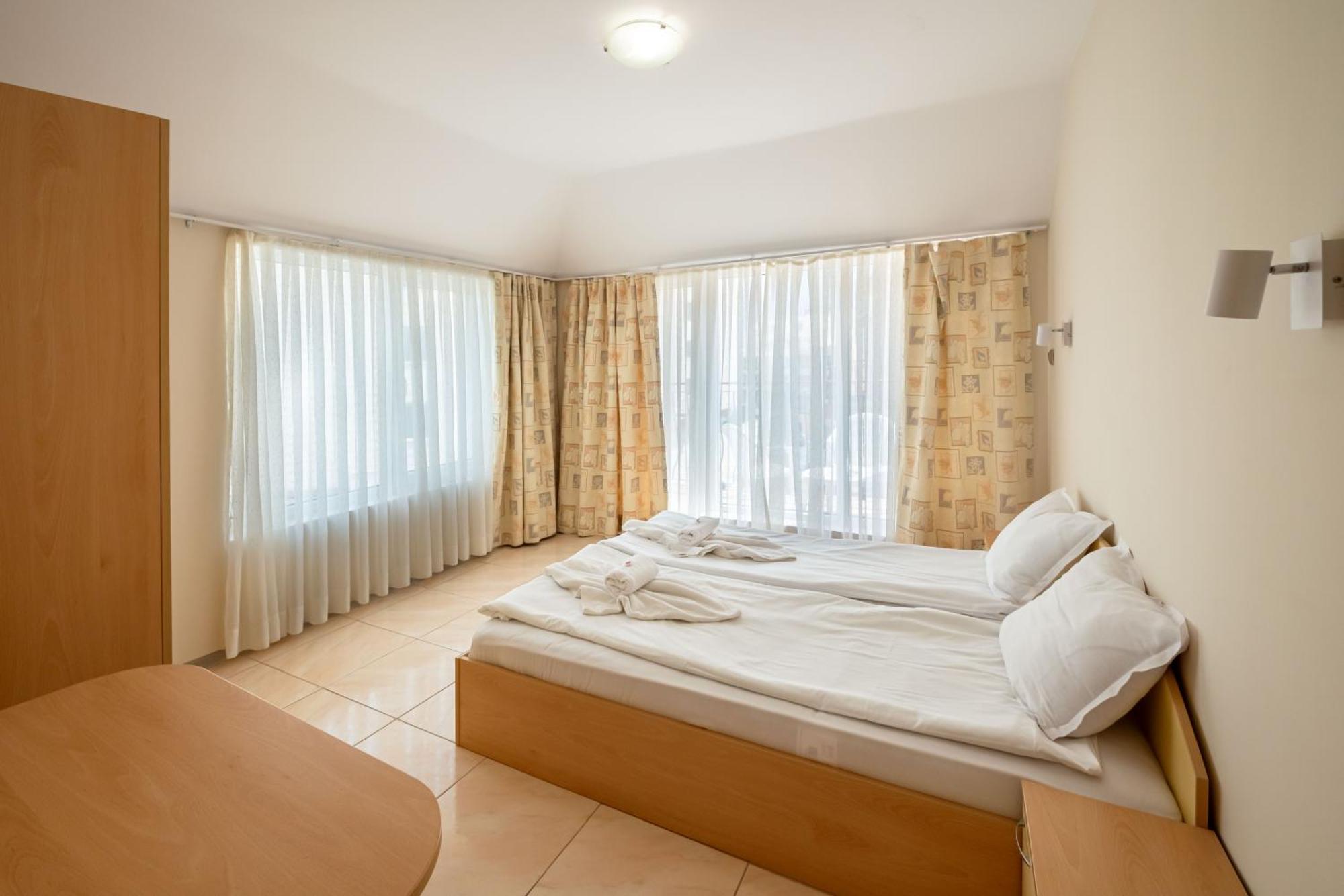 Perla Apartments Nesebar Esterno foto